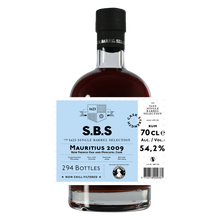 Indlæs billede til gallerivisning S.B.S Mauritius 2009 New French Oak & Moscatel Cask Selected by Romhatten